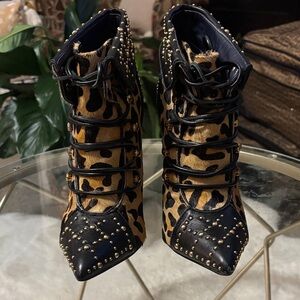 London Trash Black and Gold Leopard Headed Boots